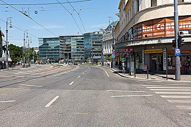 城镇建造上限达500！ 《歧路旅人0》各平台性能公布